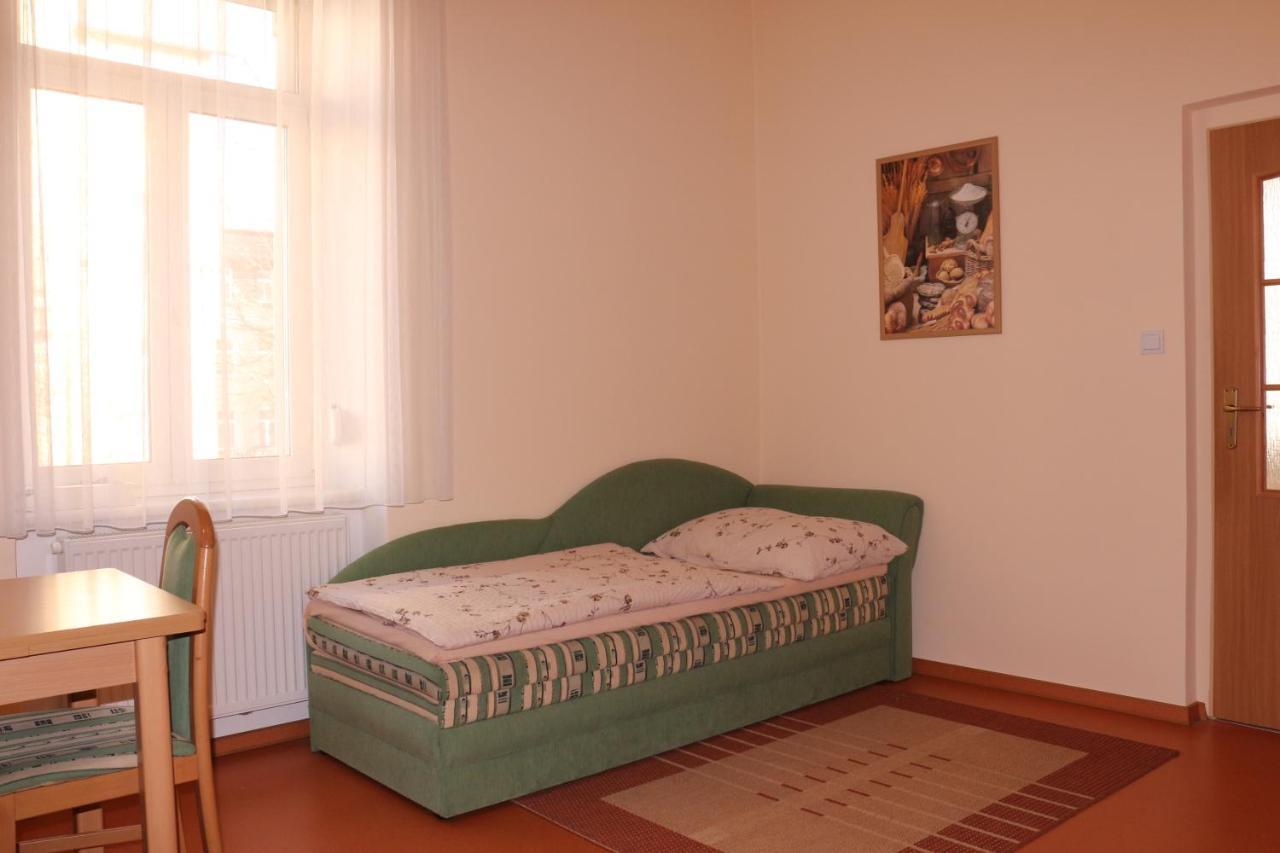 Homely Apartments Villa Christiana Маріанські Лазні Екстер'єр фото